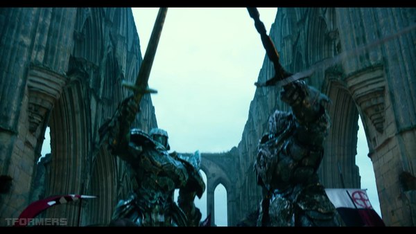 Transformers The Last Knight Theatrical Trailer HD Screenshot Gallery 024 (24 of 788)
